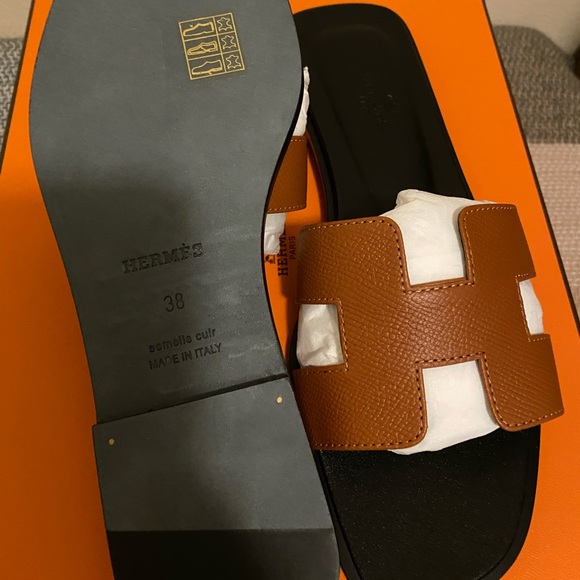 SOLD! Hermes Oran Sandals Naturel - Picture 8 of 8